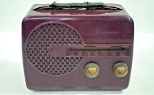 Vintage Emerson Model 646 AM Tube Radio PARTS / REPAIR